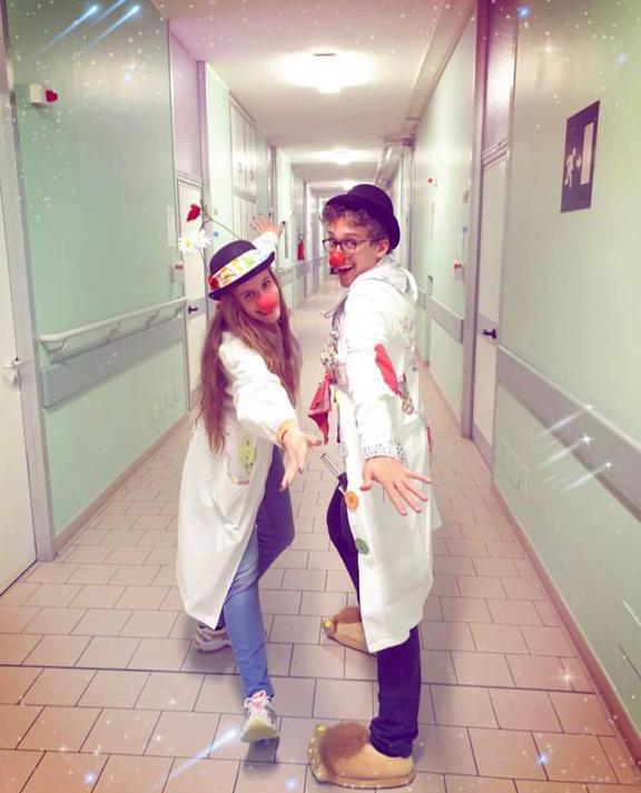 Clownterapia: come strappare un sorriso indossando un camice bianco ed un naso rosso