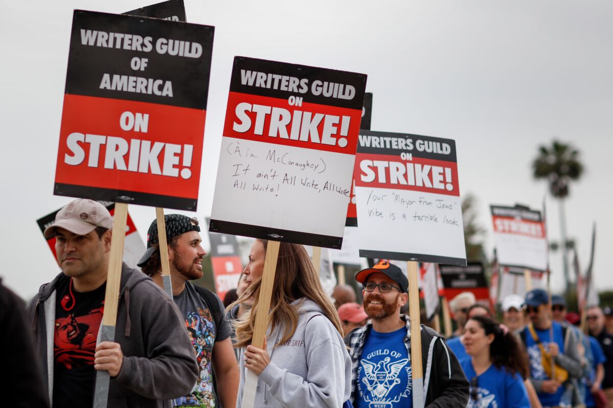 Writers Strike: sciopero degli sceneggiatori e il punto sulla situazione