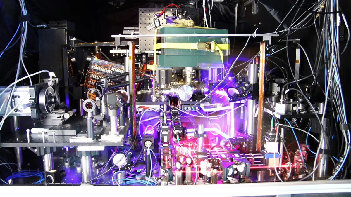 Misurare il tempo: dalla meridiana all’orologio atomico 